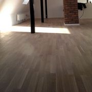 Parkettverlegung Spitzboden in Denkmalgeschütztem Haus um 1900