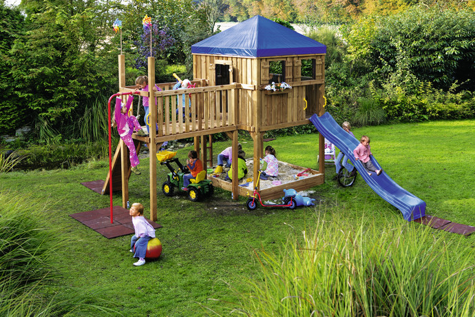 Kinder brauchen Bewegung, Spielgeräte von Ziller in Nürnberg